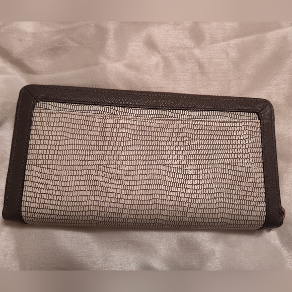 Cole Haan big size wallet - Picture 2 of 12